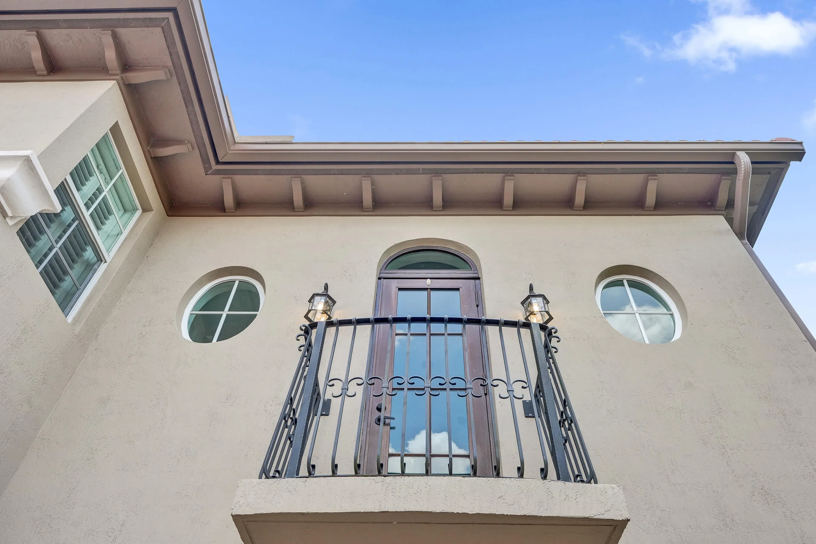Walkout Balcony