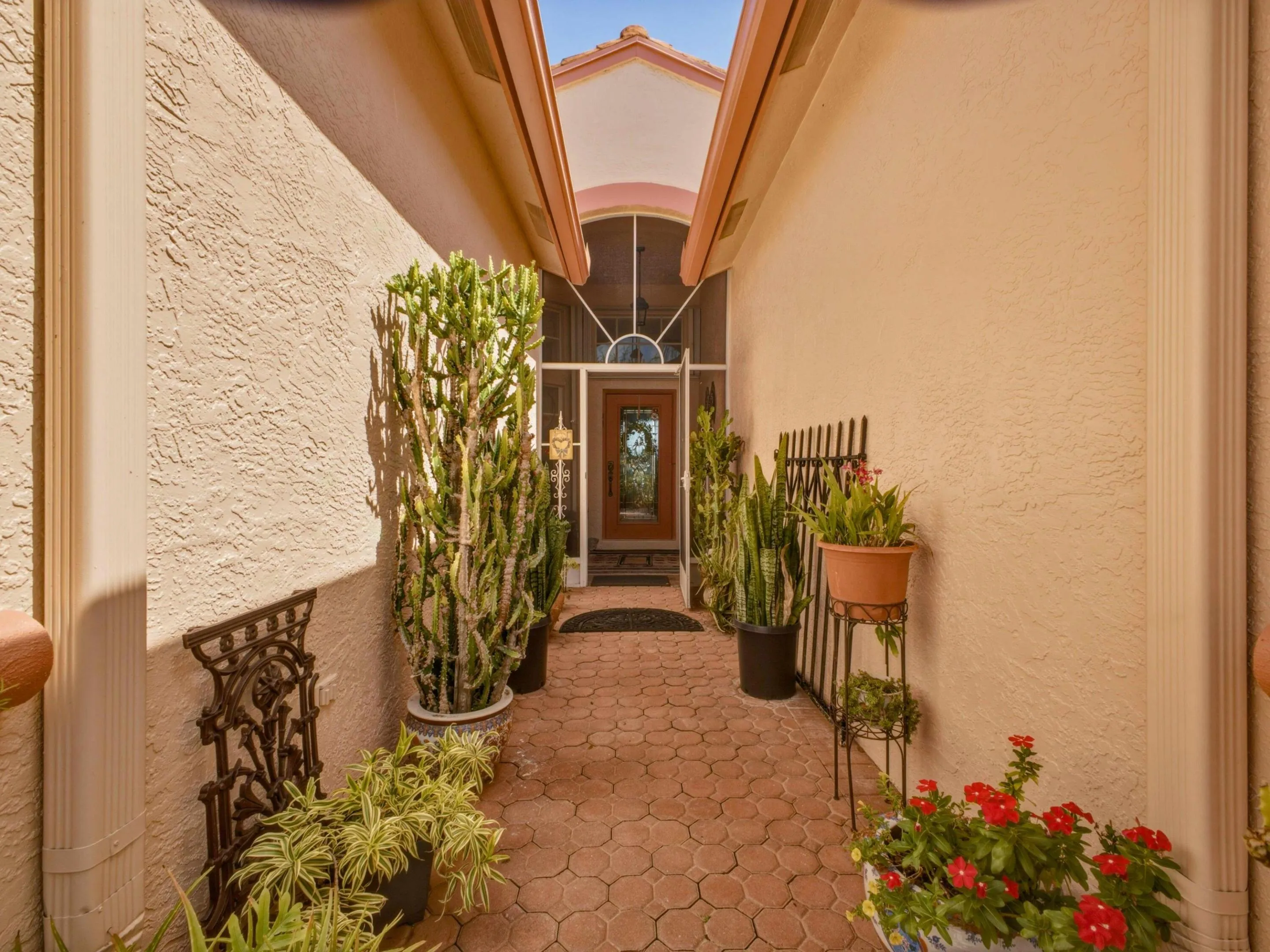 Exterior Entry Hallway