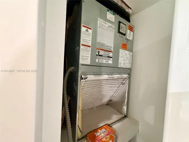 AC