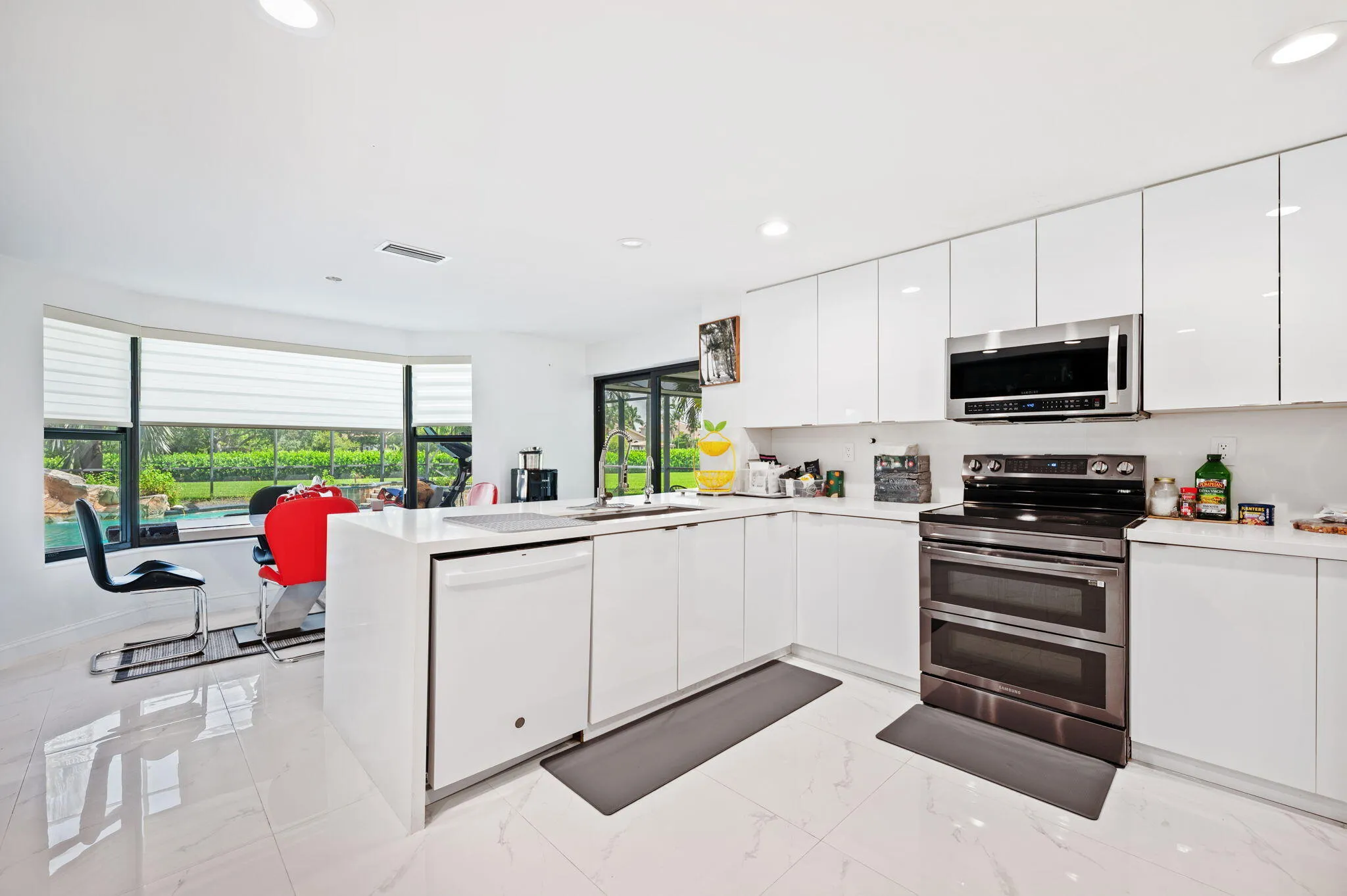 16-web-or-mls-10641-sw-37th-pl - Copy
