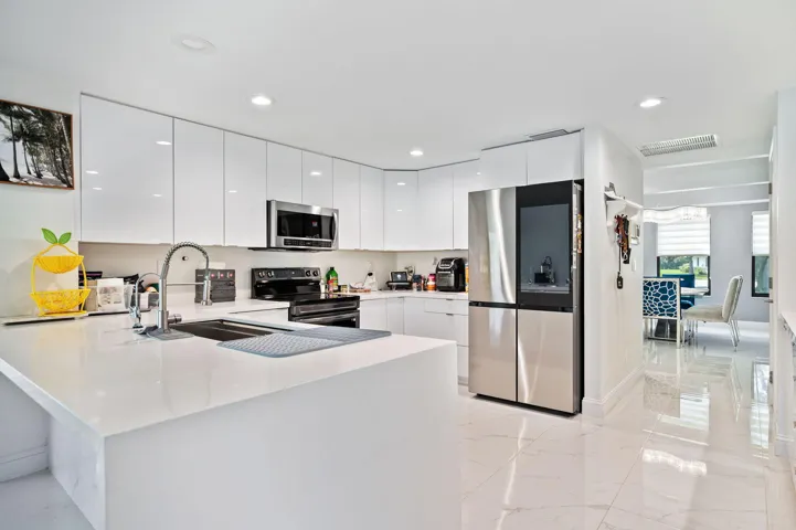 14-web-or-mls-10641-sw-37th-pl - Copy