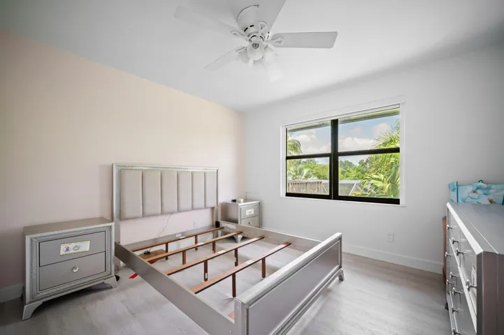 27-web-or-mls-10641-sw-37th-pl - Copy