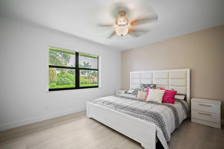 26-web-or-mls-10641-sw-37th-pl - Copy