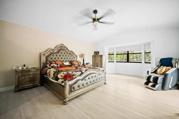 19-web-or-mls-10641-sw-37th-pl - Copy