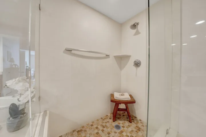 18_Image_18_mls