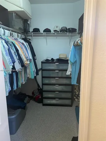 Photo 34