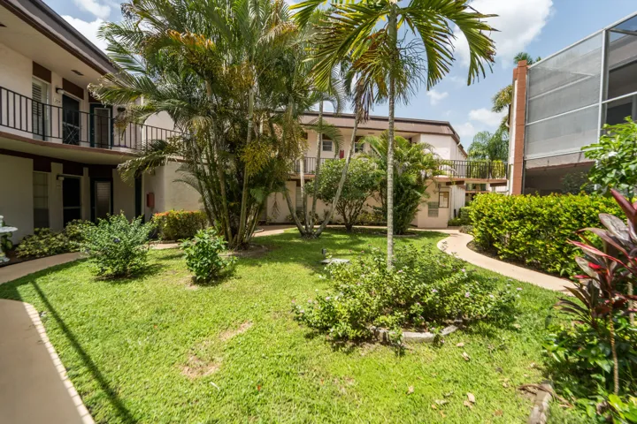 4GREENWAYVILLAGEN-UNIT203-1