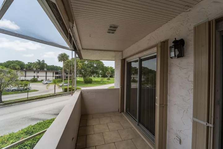 4GREENWAYVILLAGEN-UNIT203-10