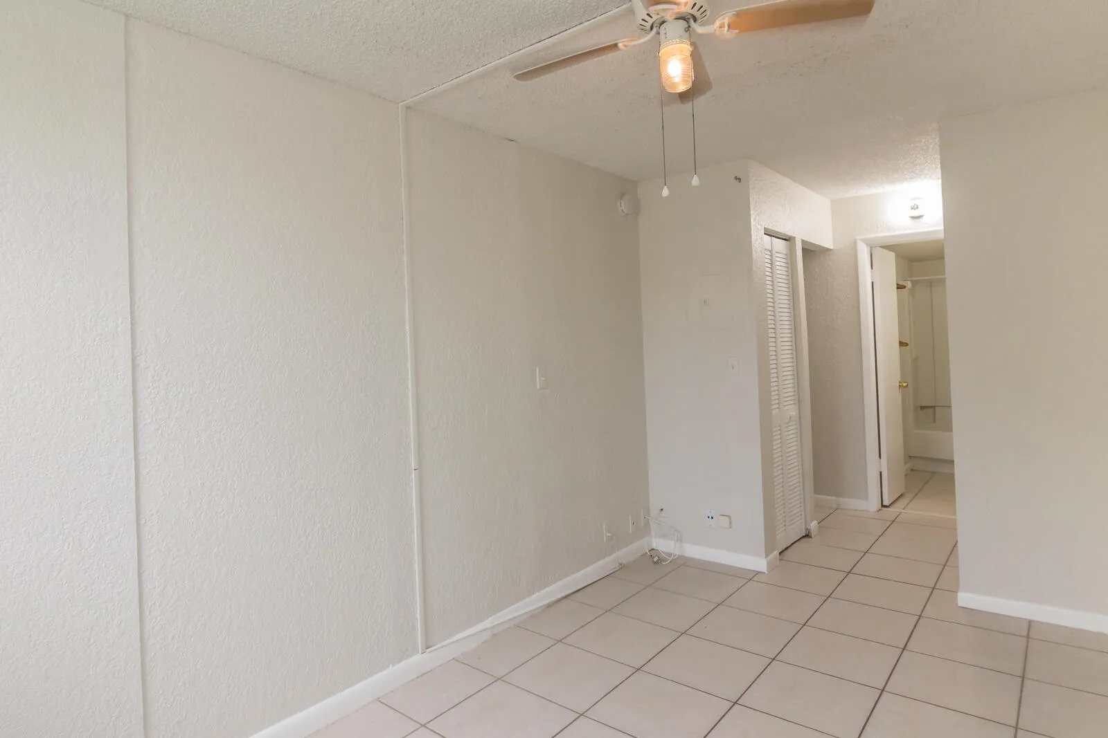 2771 Riverside Dr #109_09