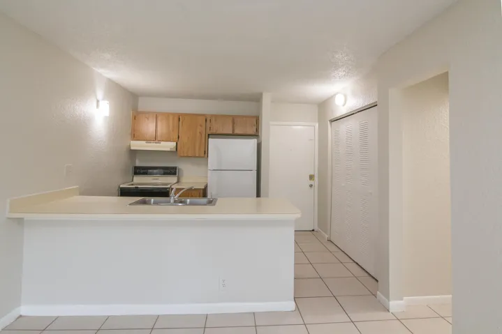 2771 Riverside Dr #109_05