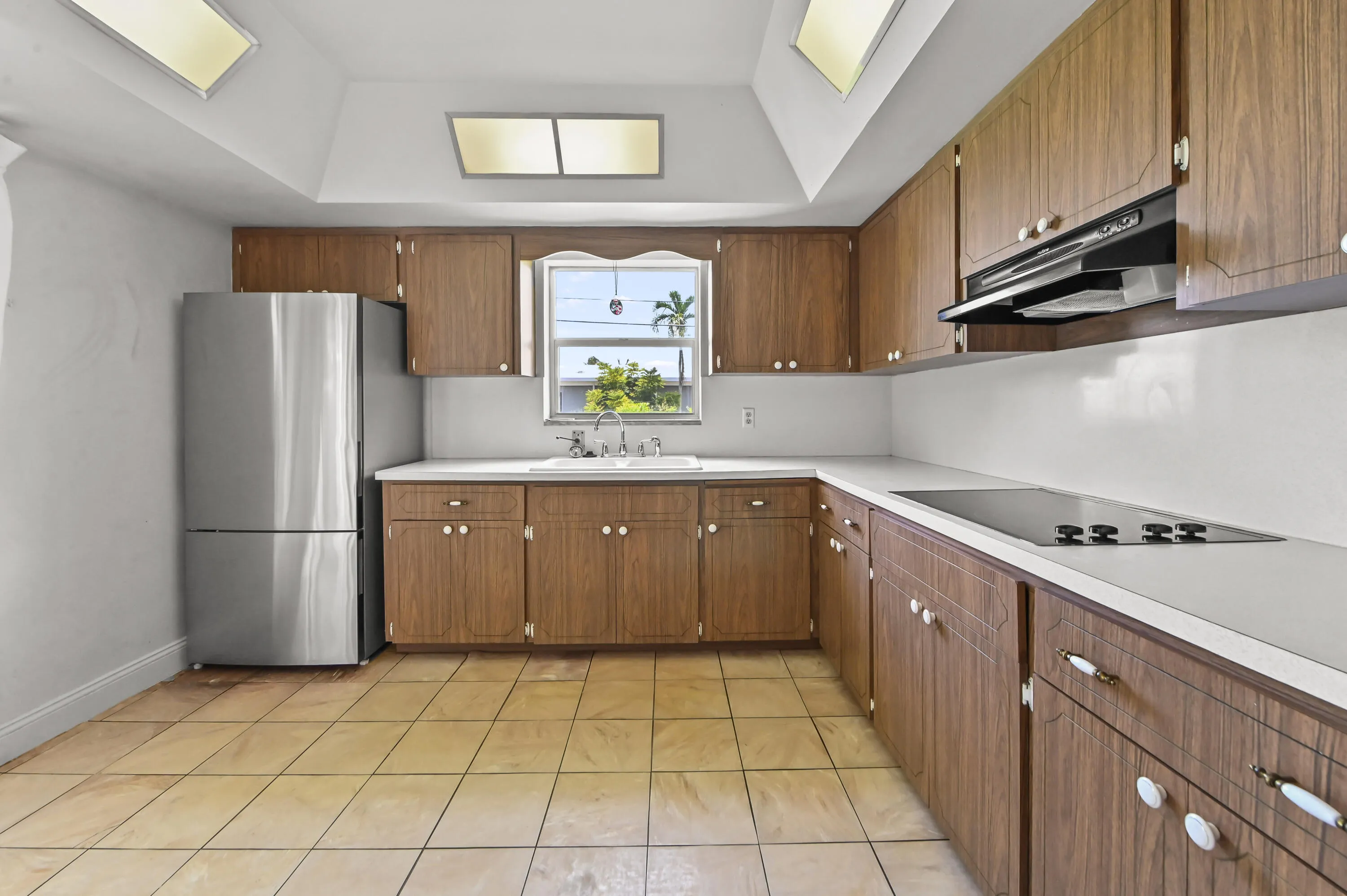 14 Kitchen 03