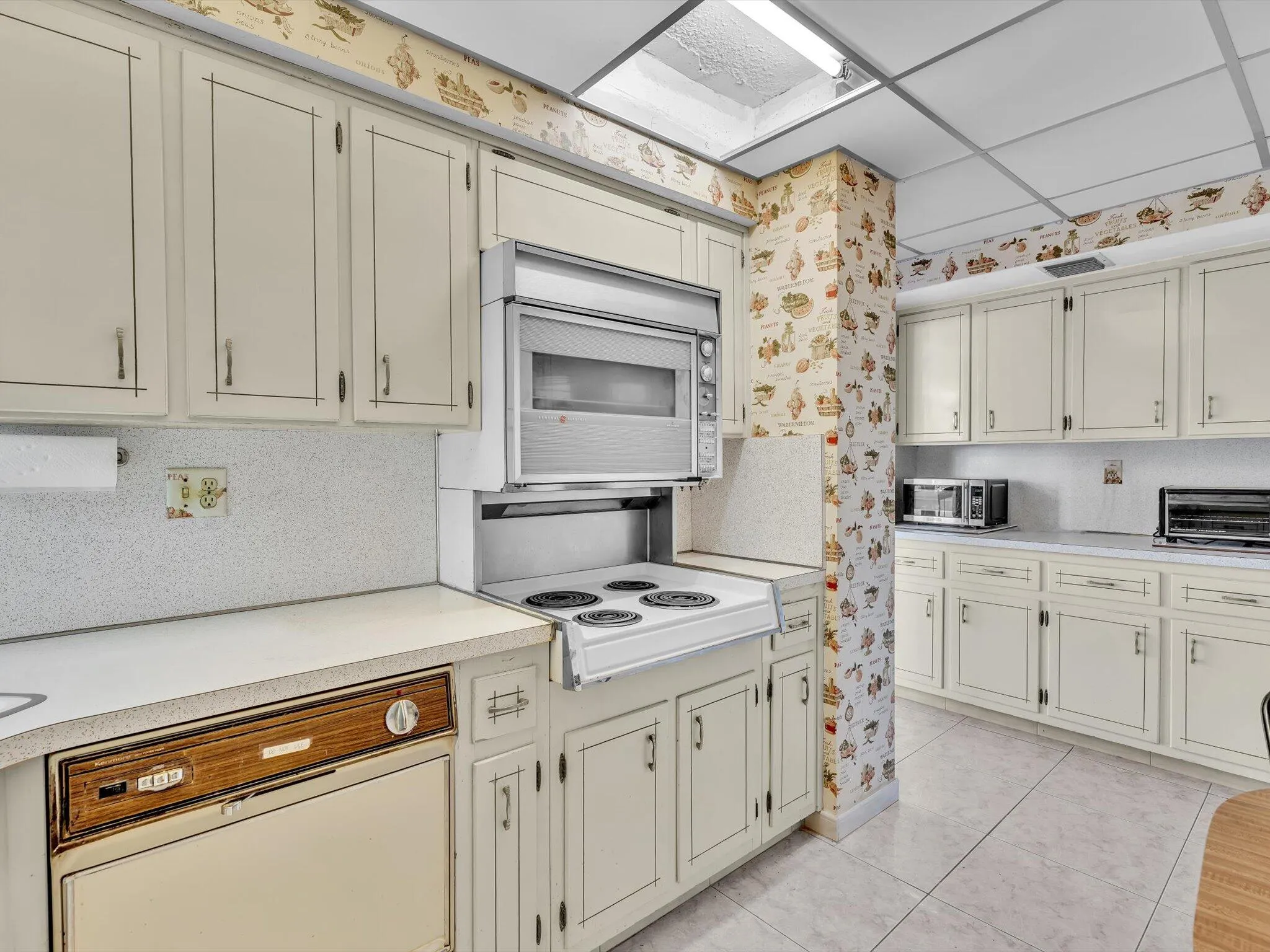 Large kitchen