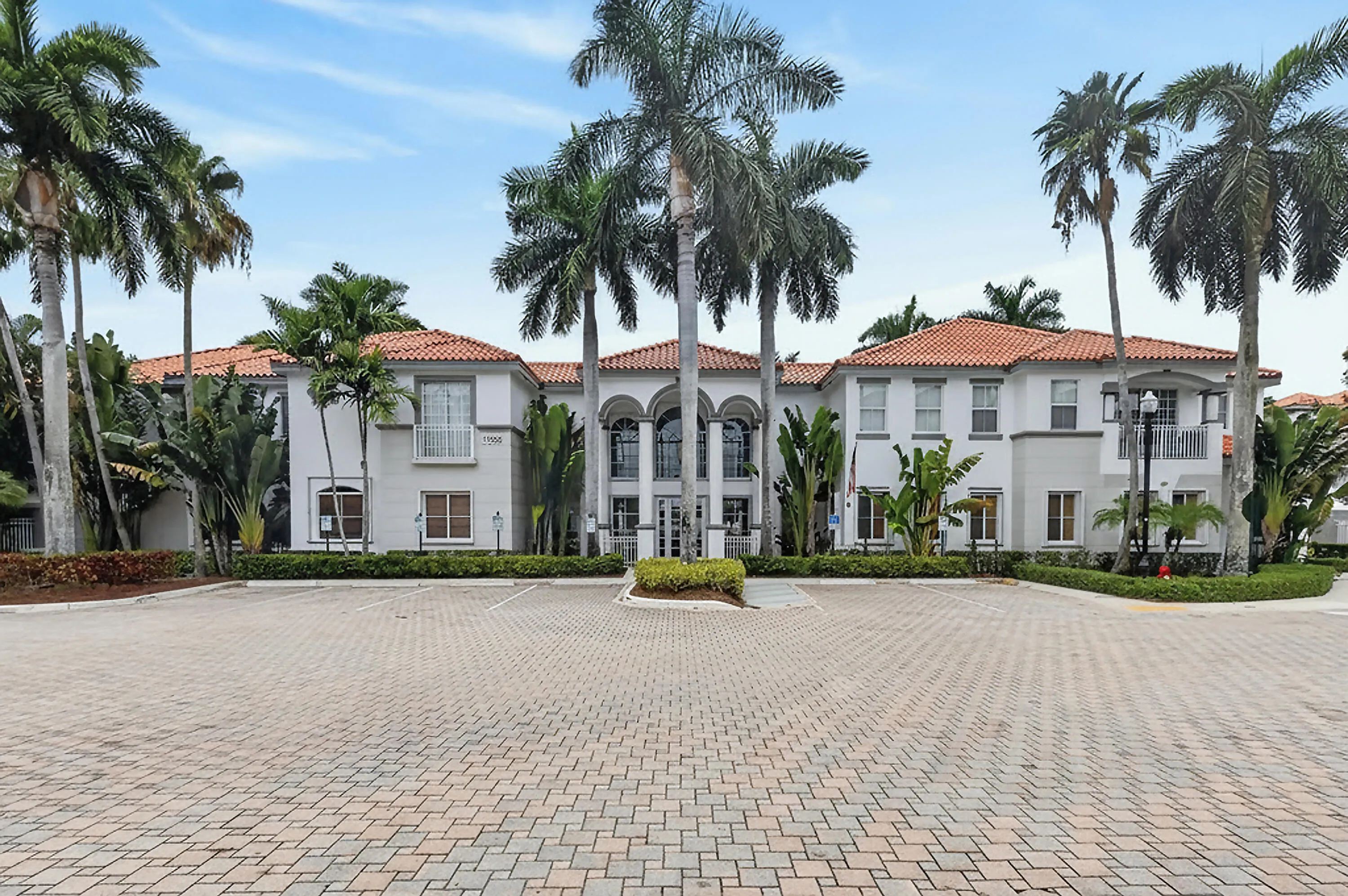 Legacy Place Luxury Condos - 2026 (7)