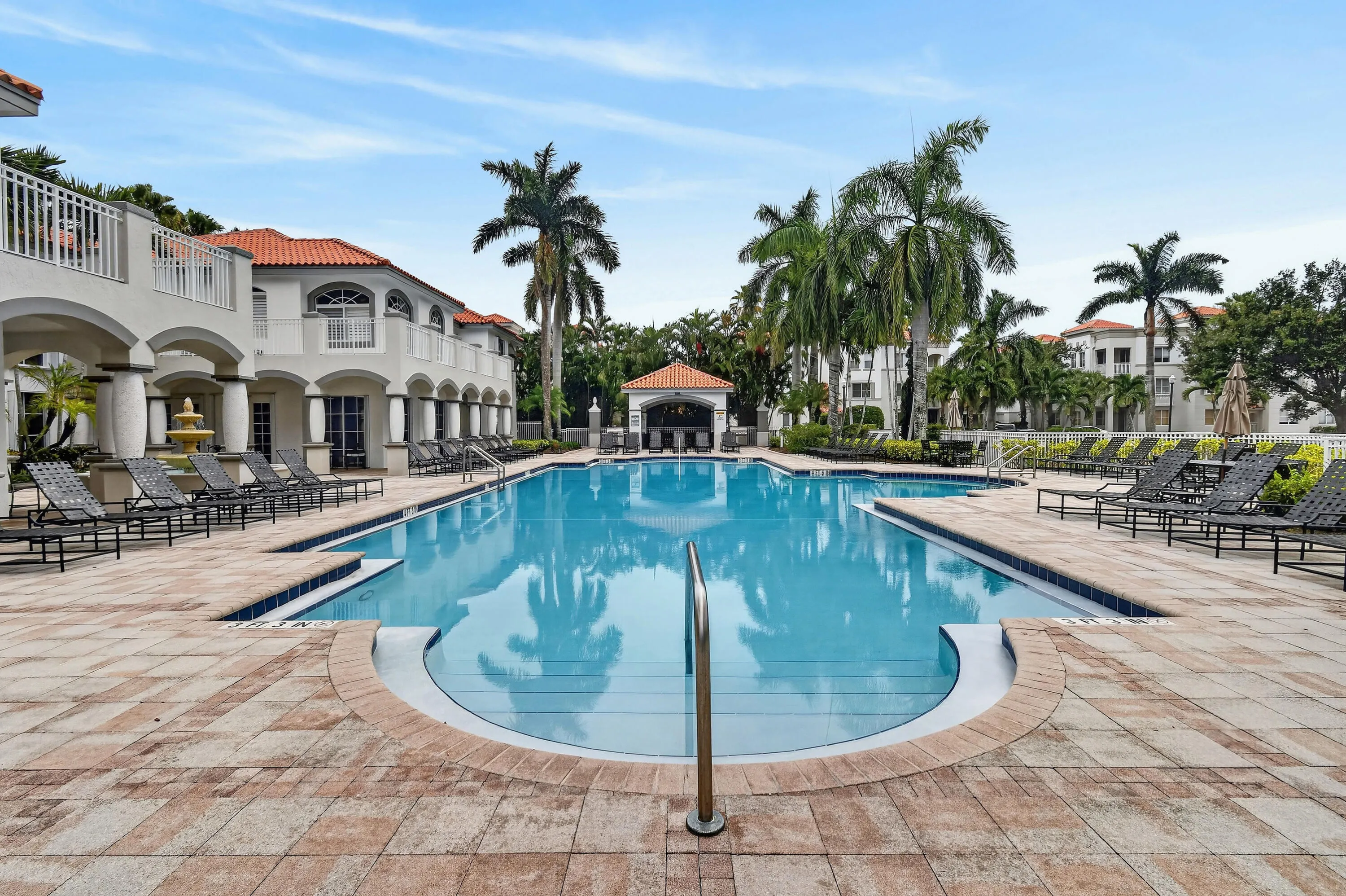 Legacy Place Luxury Condos - 2026 (16)