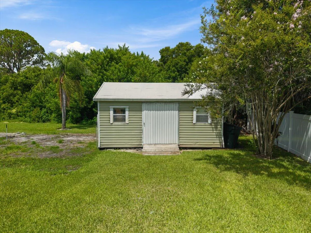 Property photo 32