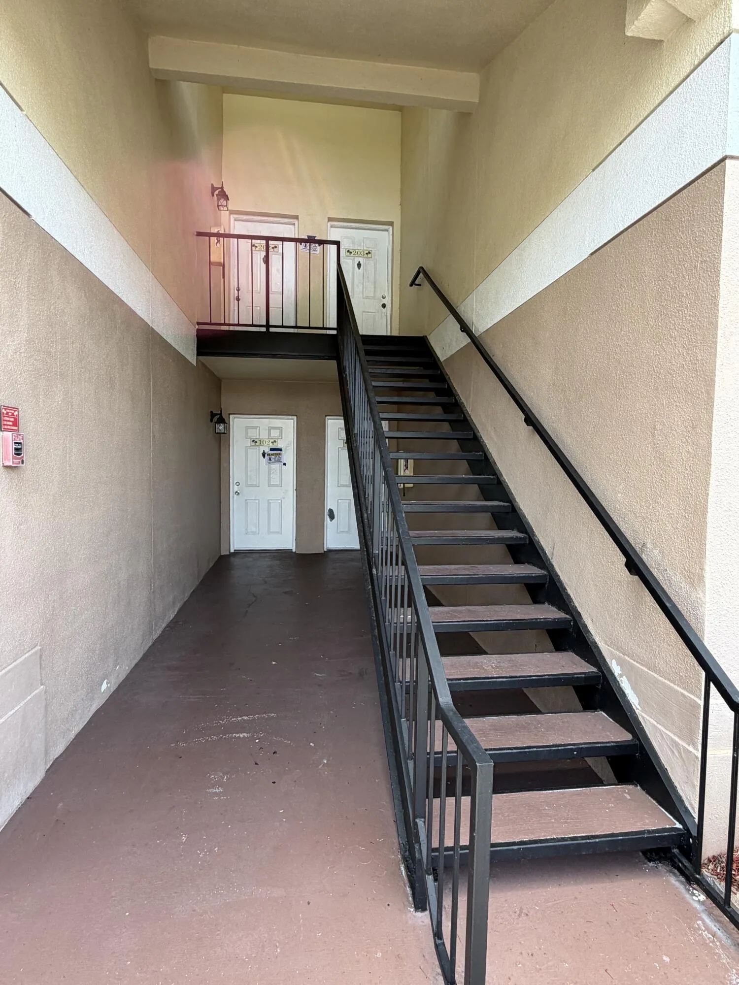 TOP FLOOR CONDO