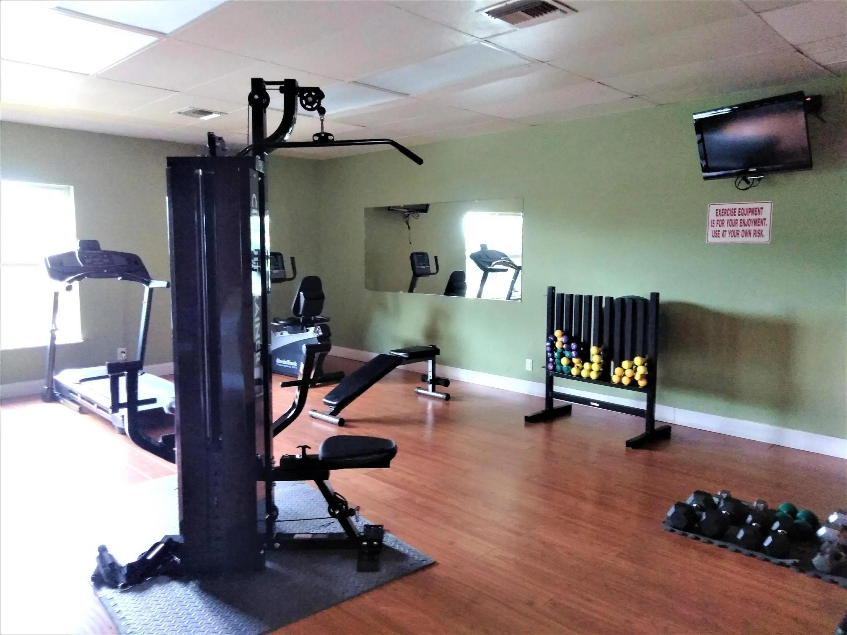 EXERCISE ROOM