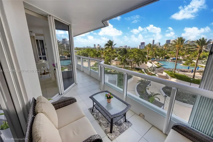 balcony unit, second bedroom
