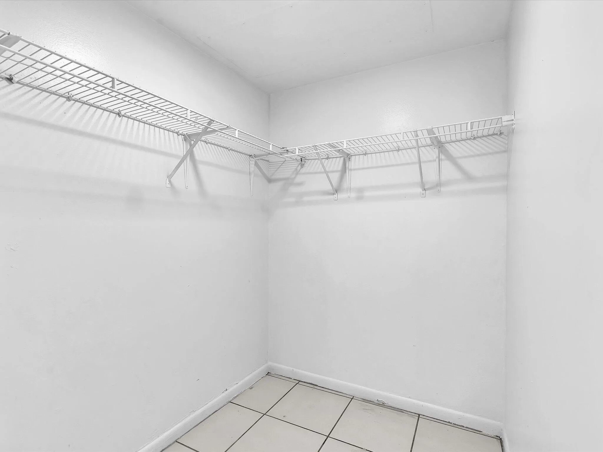 Closet 5'0" x 5'7"