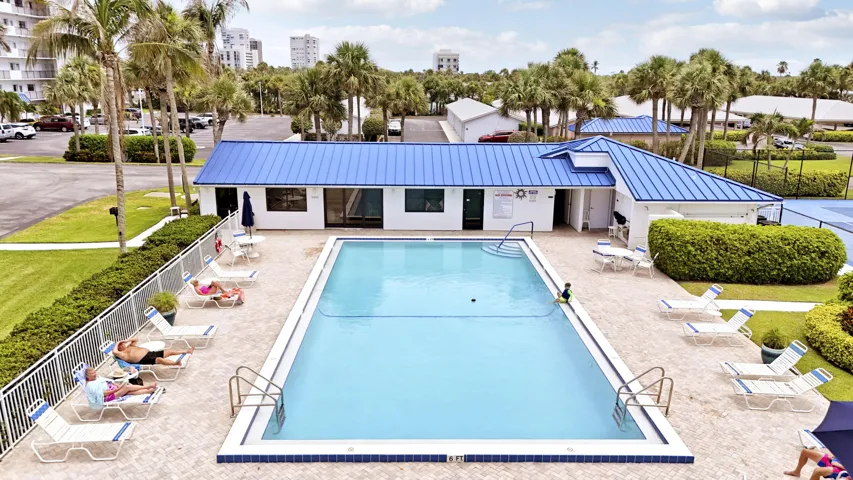 Pool with Sauna