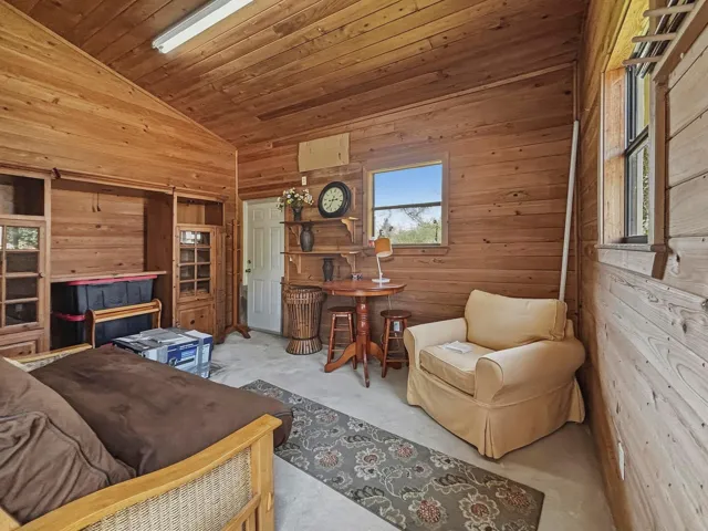 Barn Bedroom/Office/Storage