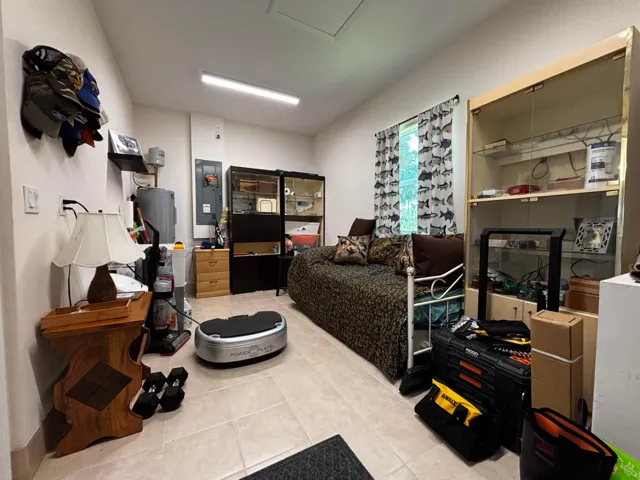 Utility/storage/ fex room