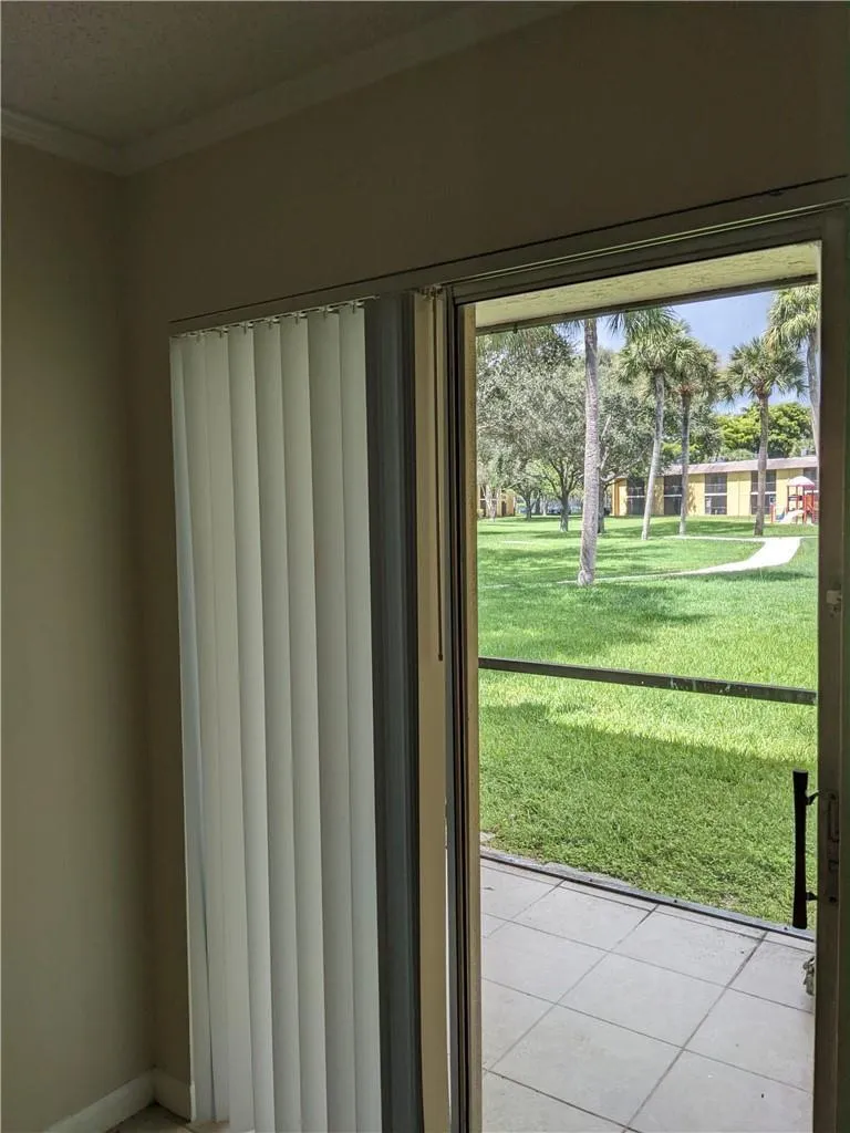 401 MEADOWS2