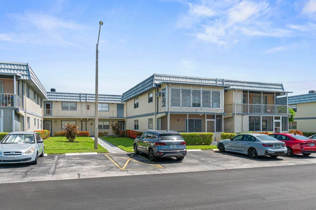 024-690BrittanyDrive-O-DelrayBeach-FL-33