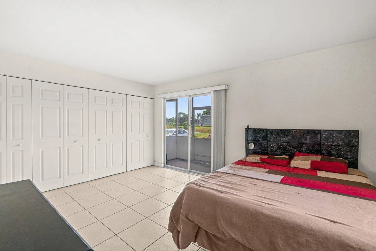 017-690BrittanyDrive-O-DelrayBeach-FL-33