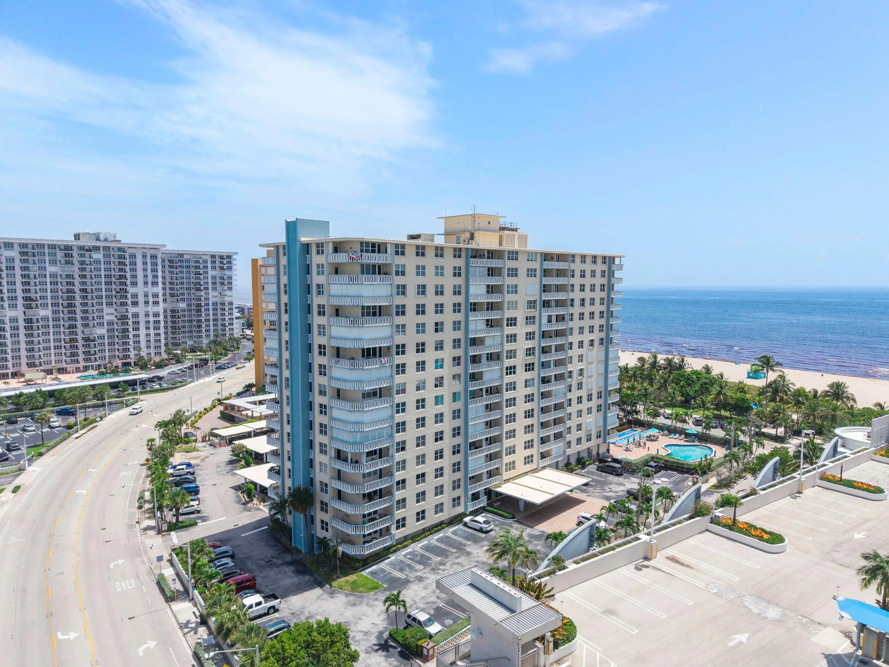 305 N Pompano Beach Blvd u804_003