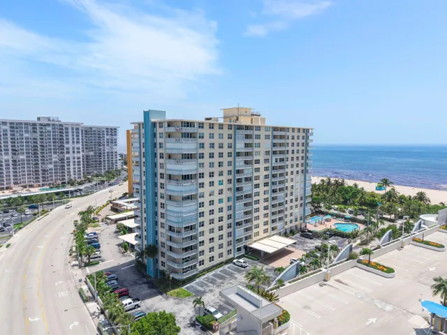 305 N Pompano Beach Blvd u804_003