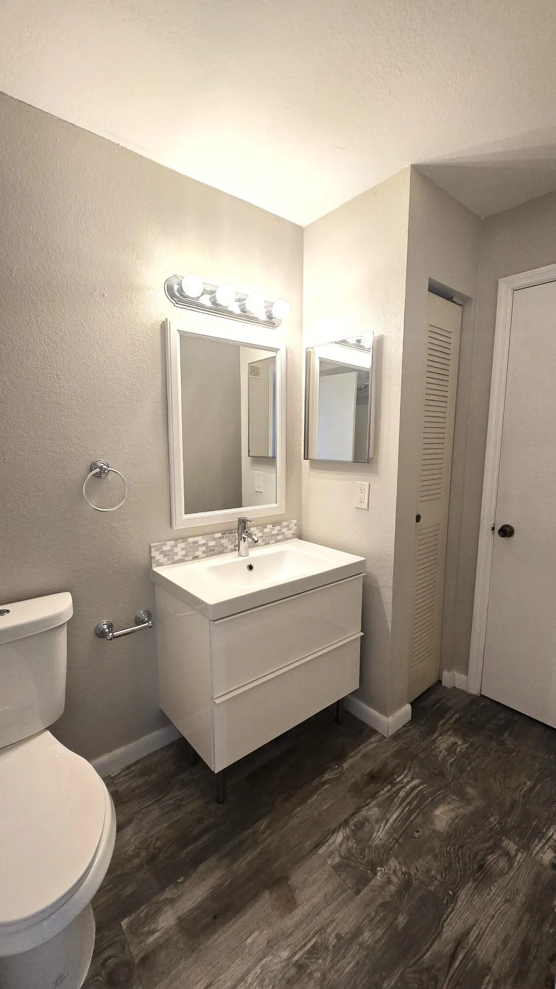 928_Bathroom2