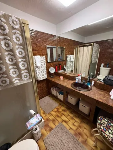 Master Bath 1
