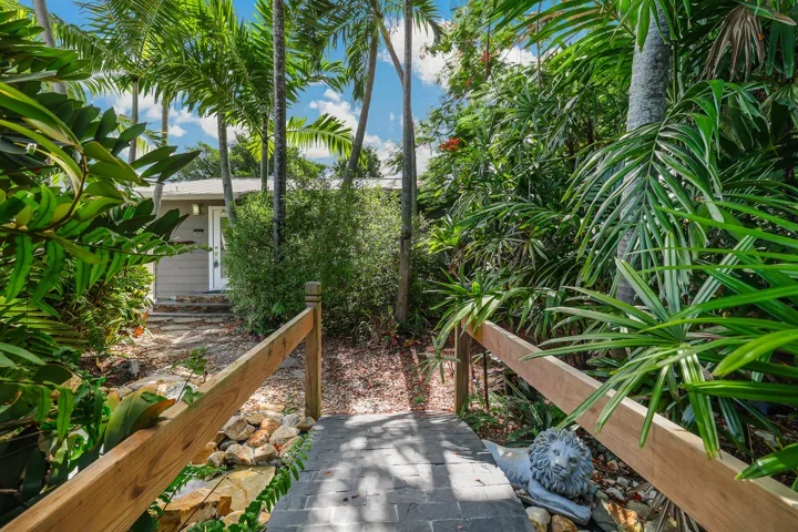1432 NE Second Ave-2