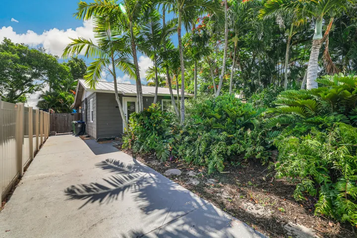 1432 NE Second Ave-9