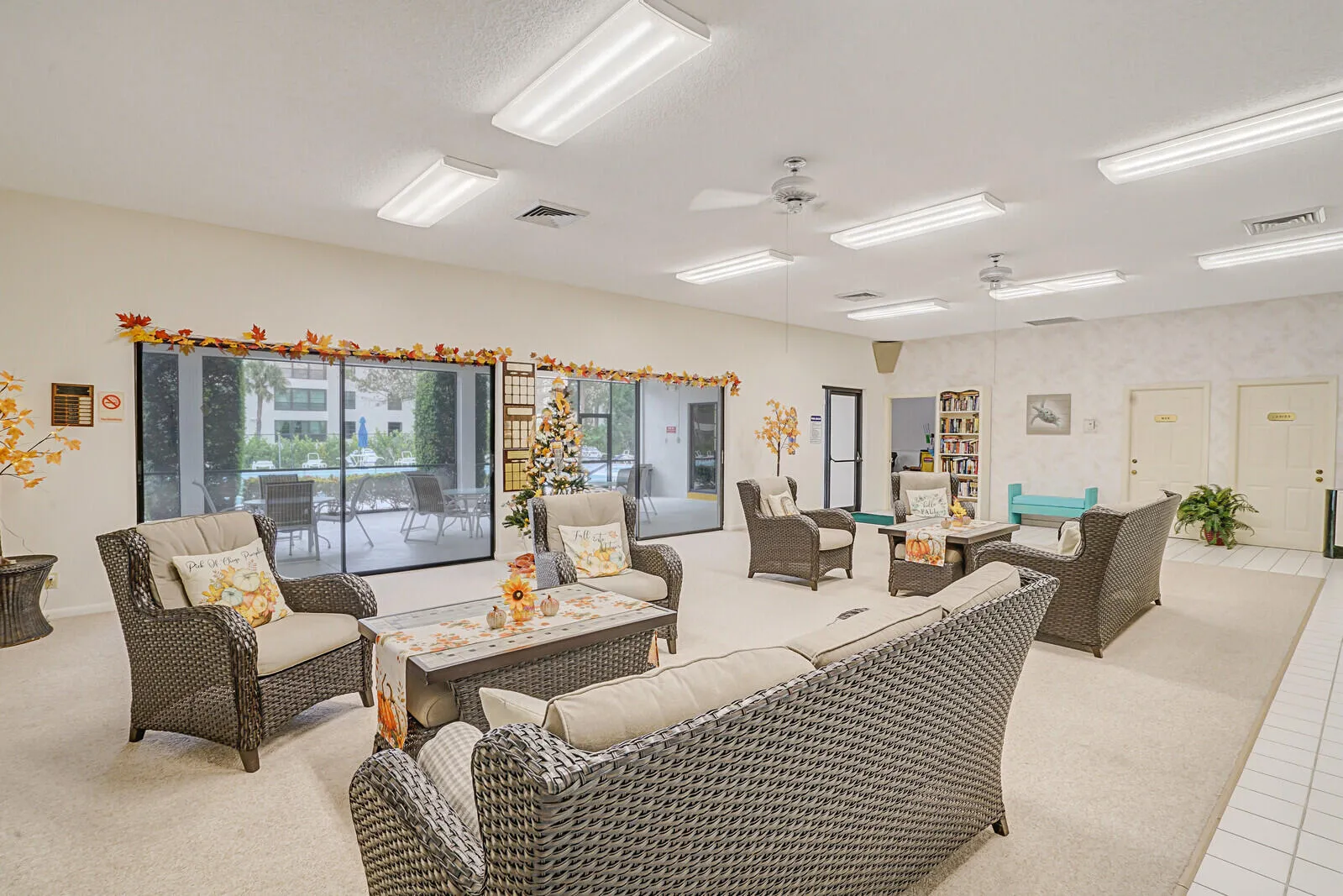 COMMUNITY ROOM
