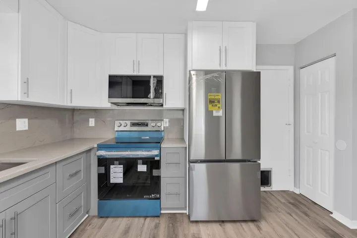 Brand New Top of Line Stainless Steel Appliances