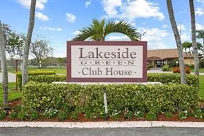 Lakeside Green Clubhouse