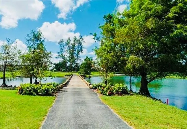 18 hole golf course