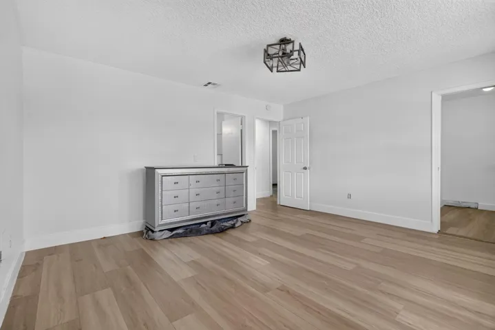 22-web-or-mls-_14A1433