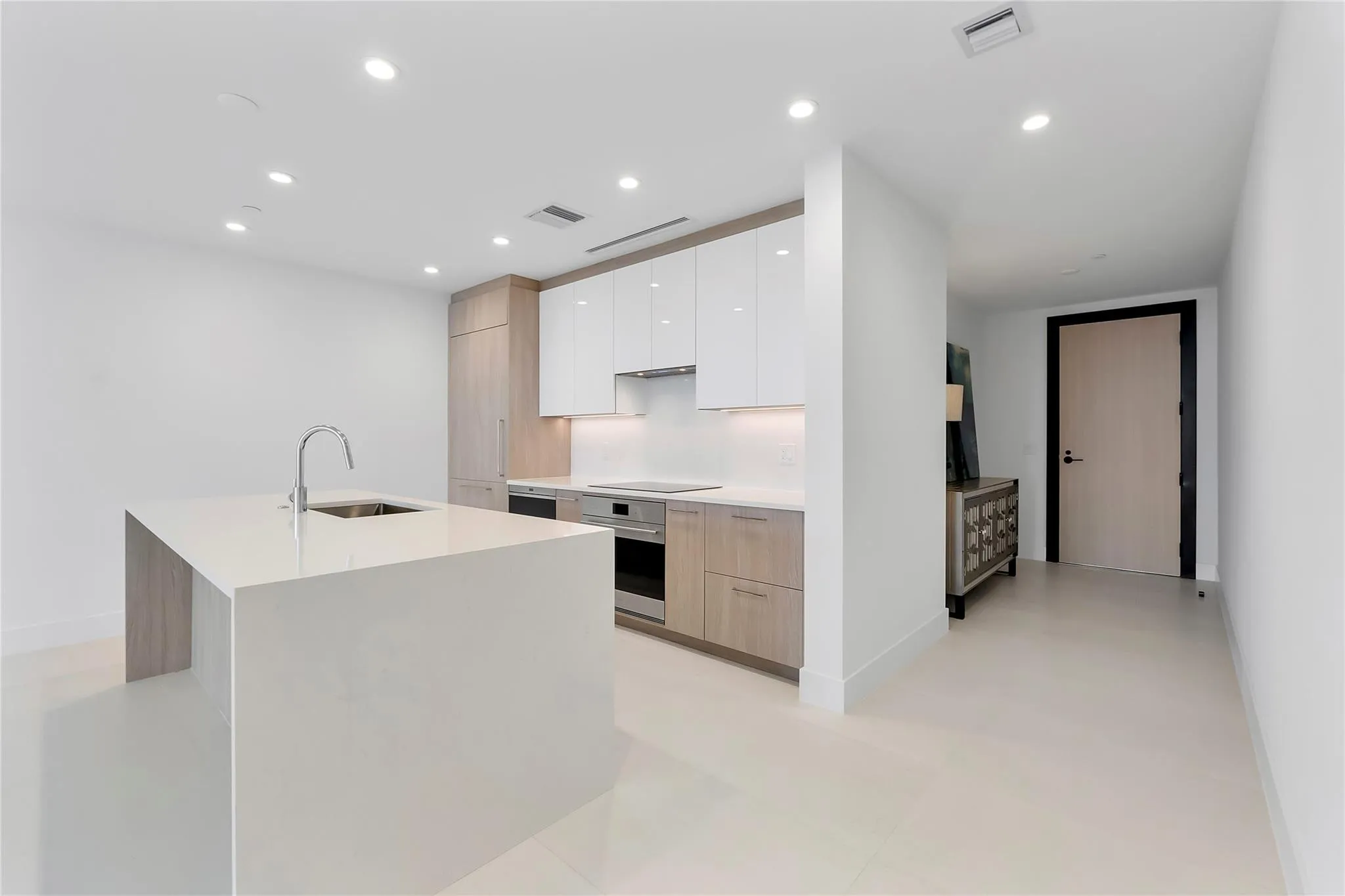 lots of space at the entryway for modern furniture