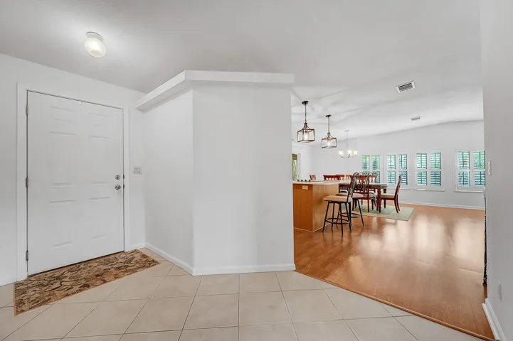 Foyer entry