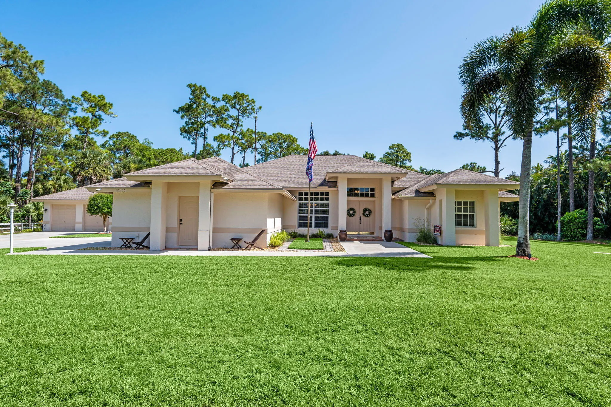 1-web-or-mls-A7401233