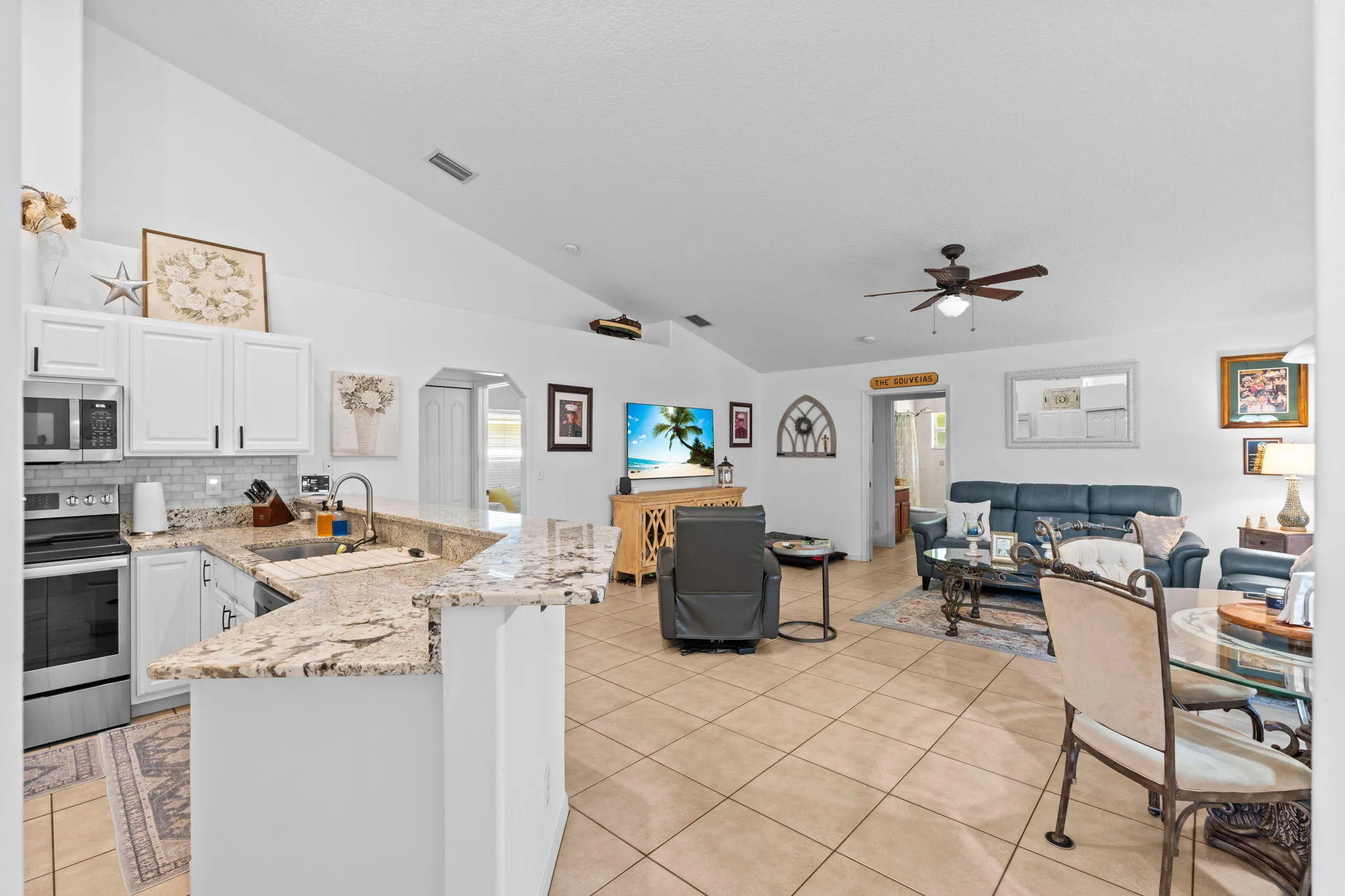 12-web-or-mls-A7401193