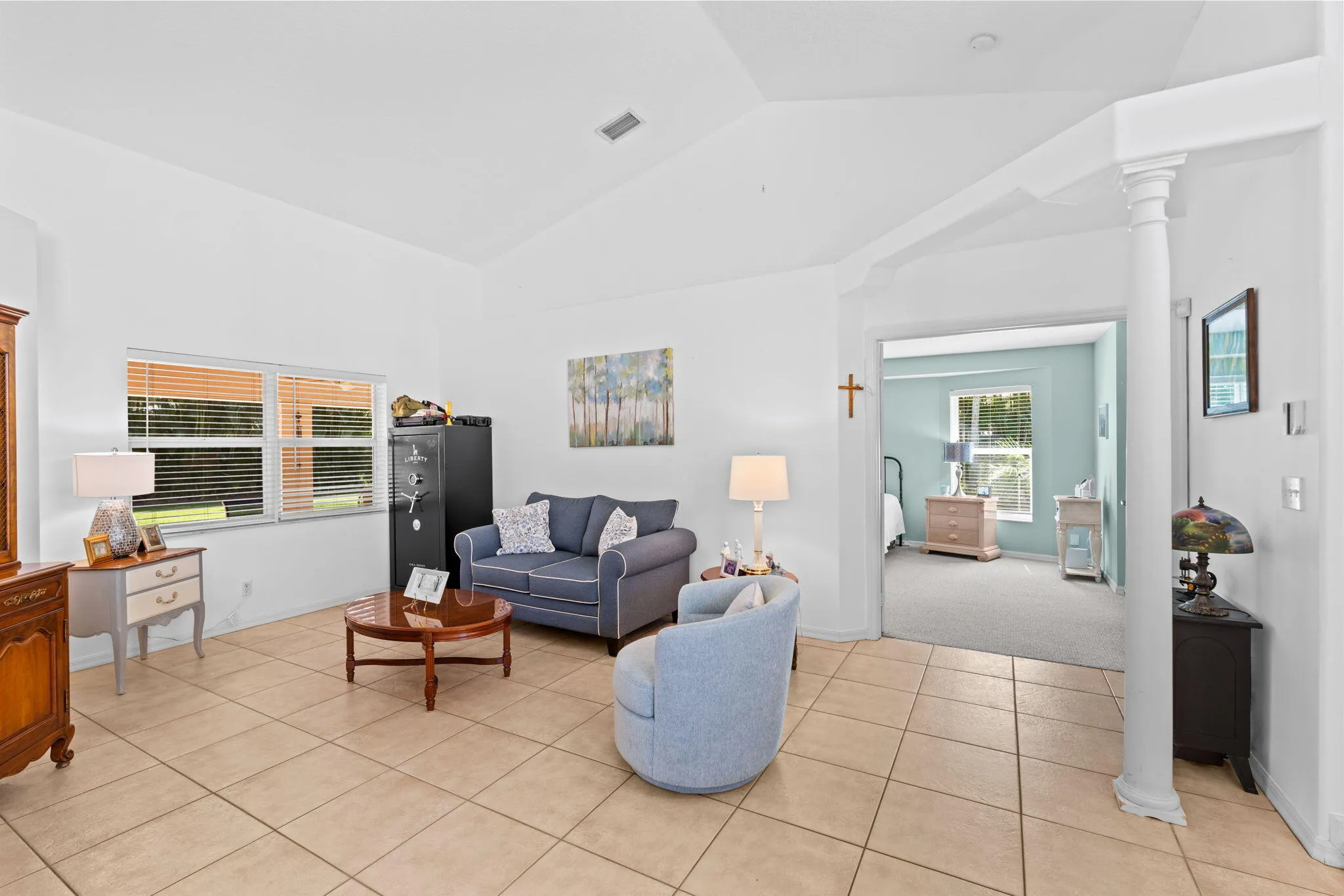 10-web-or-mls-A7401178
