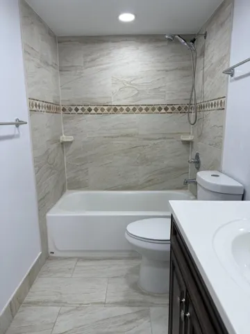2nd Full Bathroom