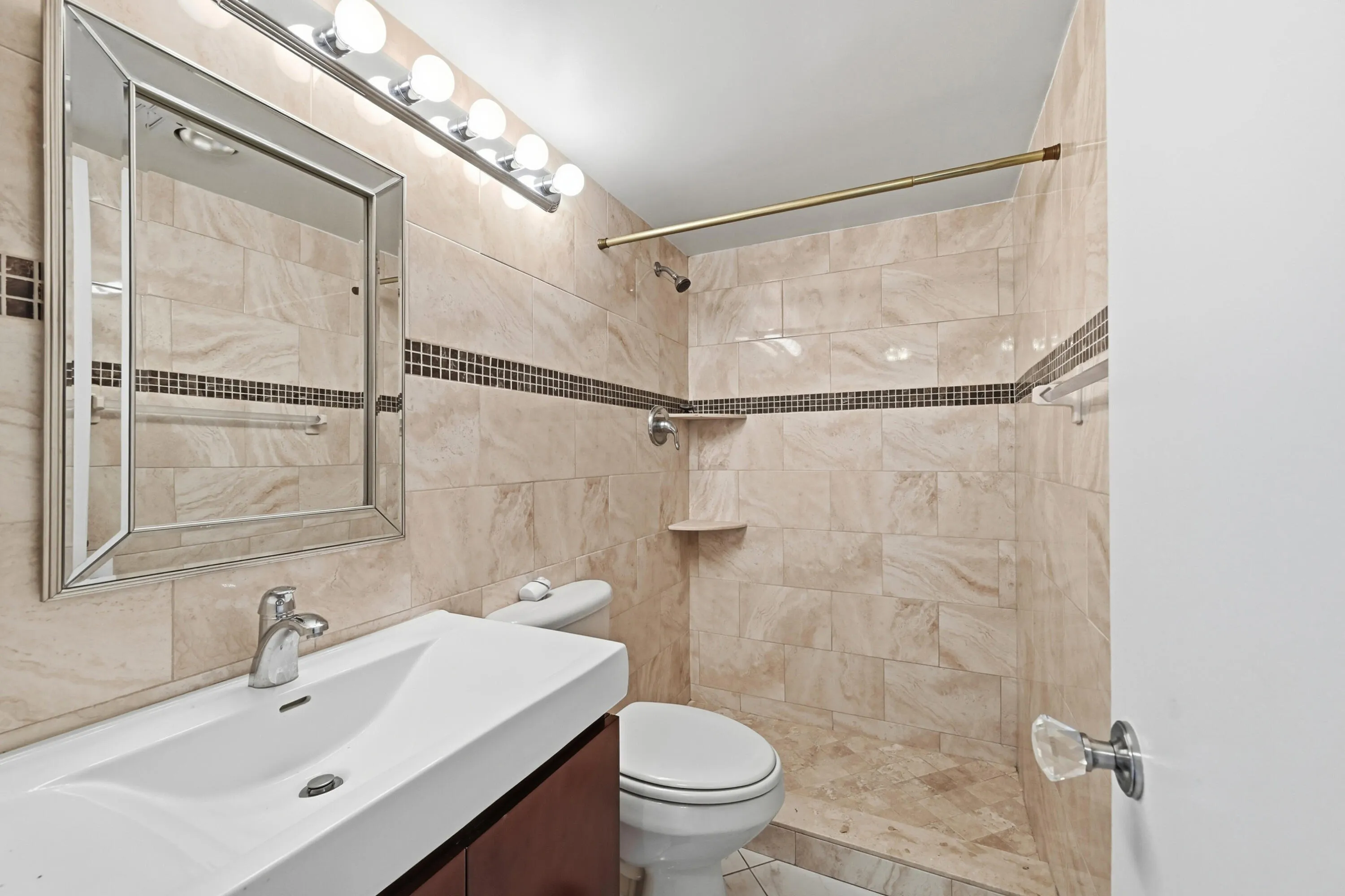 25_stl_4899