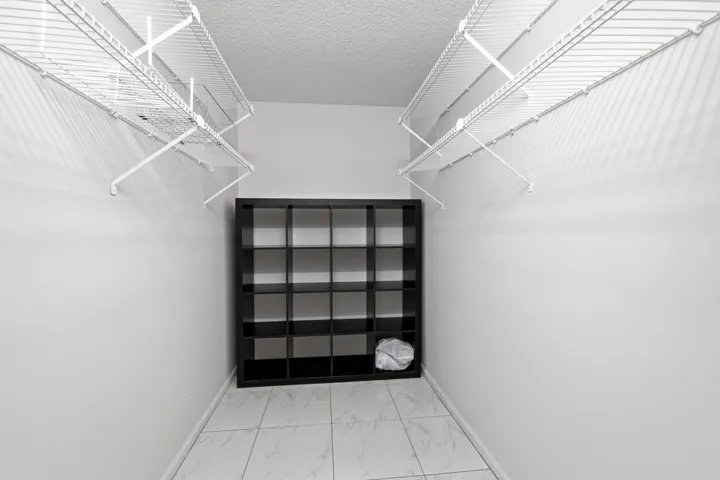 22_stl_4904