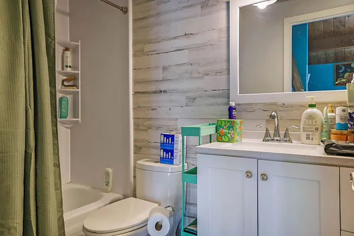 4801 NW 2nd Ave Unit 105 -22