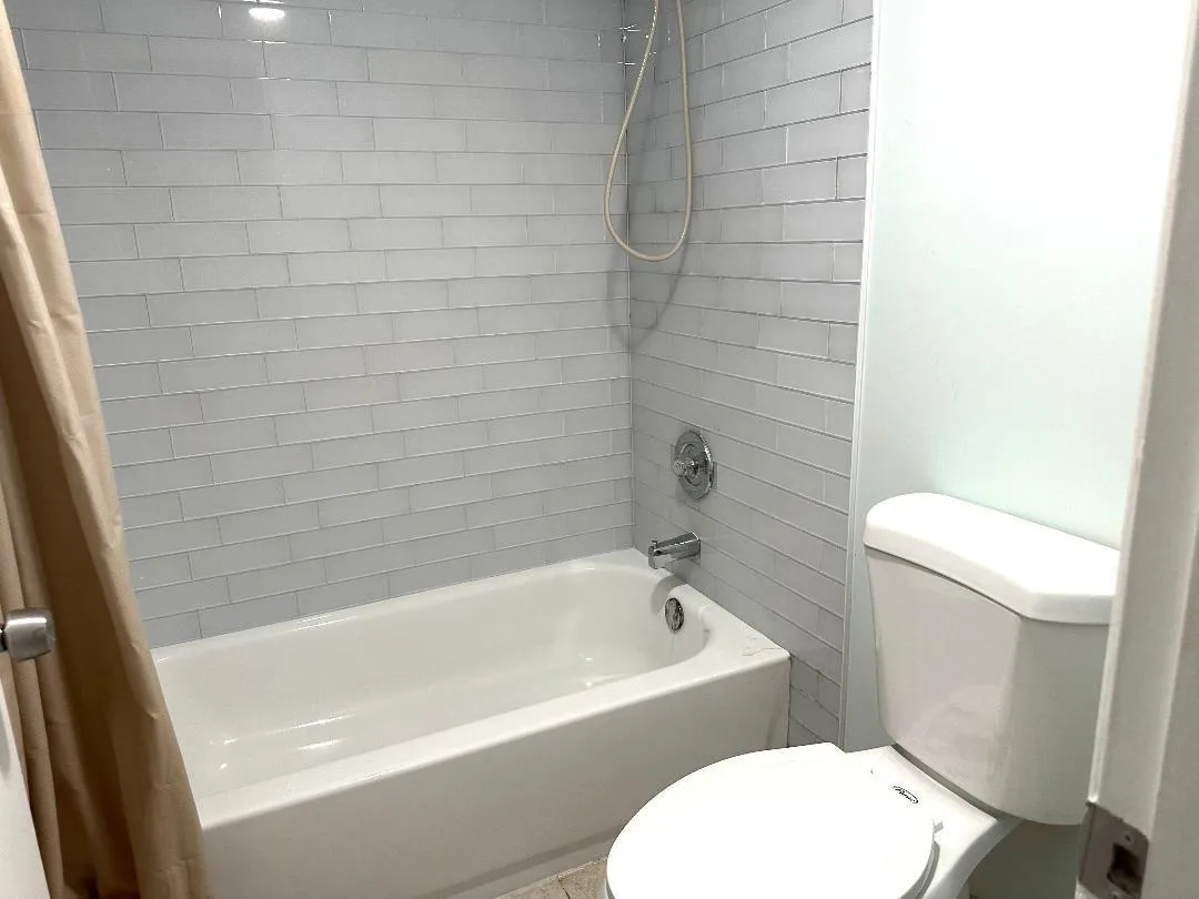 shower tub